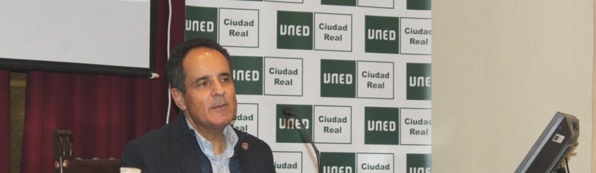 JOSÉ ANTONIO LORENTE COSTA, CATEDRÁTICO DE MEDICINA LEGAL Y FORENSE, HA DISERTADO EN LA UNED SOBRE EL CRIMEN ORGANIZADO Y LA GENÉTICA FORENSE