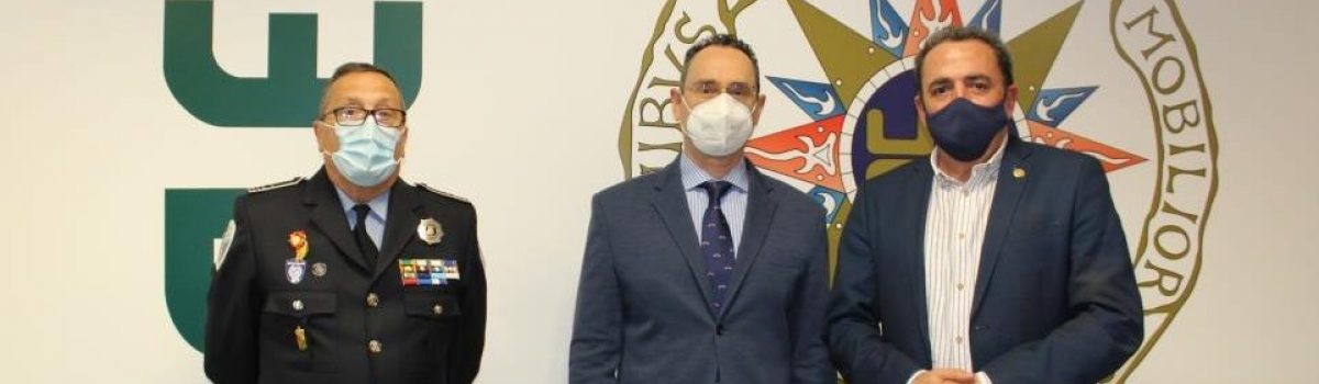 EL CORONEL PEDRO BAÑOS HA INTERVENIDO EN EL CURSO DE EXPERTO EN SEGURIDAD Y DEFENSA DE LA UNED: “LA GUERRA HÍBRIDA ES UNA NUEVA FORMA DE GUERRA ENTRE LAS POTENCIAS”.