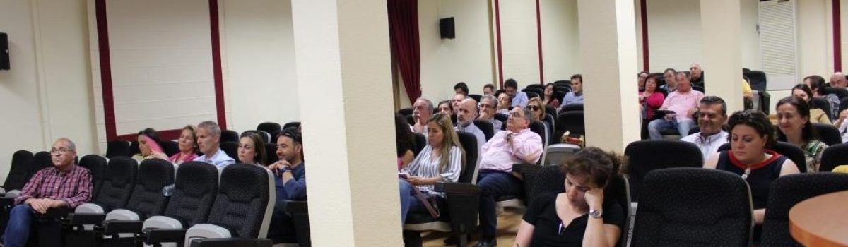 LA NUEVA VERSIÓN DE WEBCONFERENCIAS BASADA EN TECNOLOGÍA HTML5 FUE PRESENTADA EN LA REUNIÓN GENERAL DE TUTORES CELEBRADA EN EL CENTRO UNIVERSITARIO ASOCIADO A LA UNED DE CIUDAD REAL