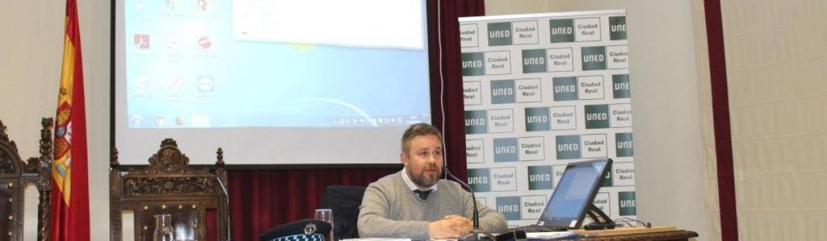 EL DERECHO EN LA INVESTIGACIÓN DE LOS DELITOS DE TERRORISMO, HA SIDO EL TEMA TRATADO EN EL CURSO DE SEGURIDAD Y DEFENSA  QUE SE VIENE DESARROLLANDO DE LA UNED