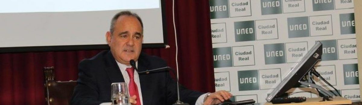 EL SUBDELEGADO DE DEFENSA EXPLICÓ LA ORGANIZACIÓN Y COMETIDOS DE LAS FUERZAS ARMADAS ESPAÑOLAS