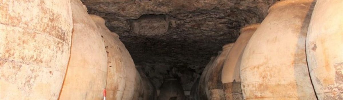 EL PATRIMONIO SUBTERRÁNEO DE LAS CUEVAS DE VALDEPEÑAS SERÁ EL TEMA DE LA CONFERENCIA DE “LOS JUEVES DE ORISOS CON LA HISTORIA…Y CON EL VINO”, ESTE JUEVES, EN LA UNED DE VALDEPEÑAS