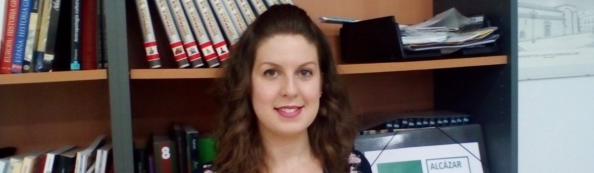 PREMIO DEL CONSEJO SOCIAL DE LA UNED POR LA EXCELENCIA AL CURSO ACADÉMICO A DIANA IZQUIERDO ALISES, ALUMNA DE EDUCACIÓN SOCIAL DEL CENTRO ASOCIADO DE CIUDAD REAL, EN SU SEDE DE ALCÁZAR DE SAN JUAN