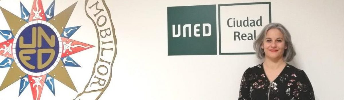Mª VICTORIA ARENAS VELA, ALUMNA DE LA UNED DE CIUDAD REAL, RECIBE EL “PREMIO AL MEJOR ESTUDIANTE COMPAÑERO MENTOR”, FINANCIADO POR EL BANCO SANTANDER