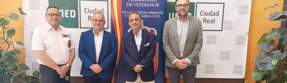 EL CATEDRÁTICO MARTÍN MIGUEL RUBIO ESTEBAN HA PARTICIPADO EN EL V CURSO EXPERTO EN SEGURIDAD Y DEFENSA CON UNA CONFERENCIA SOBRE “LAS RELACIONES DE RUSIA CON EL RESTO DE EUROPA. SIGLOS XIX-XX”