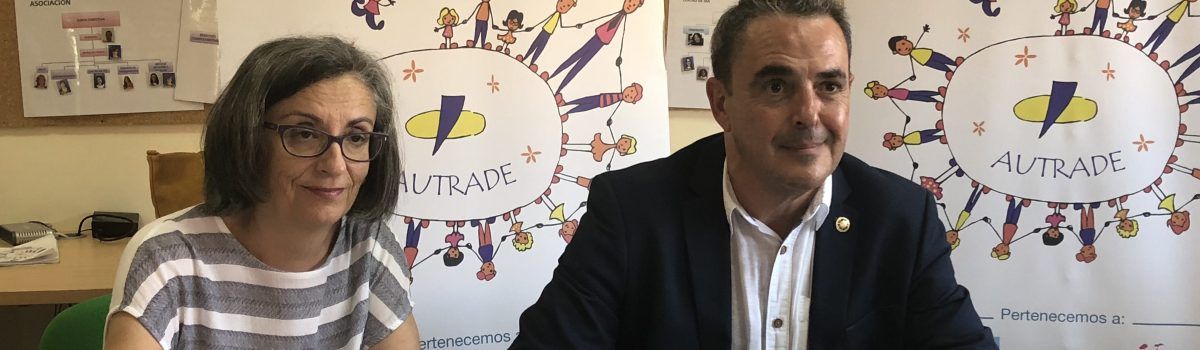 LA UNED FIRMA UN CONVENIO CON AUTRADE PARA LA ORGANIZACIÓN DE CURSOS SOBRE TRASTORNOS DEL ESPECTRO AUTISTA